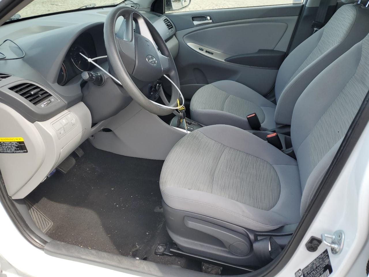 2017 HYUNDAI ACCENT SE - Фото 7