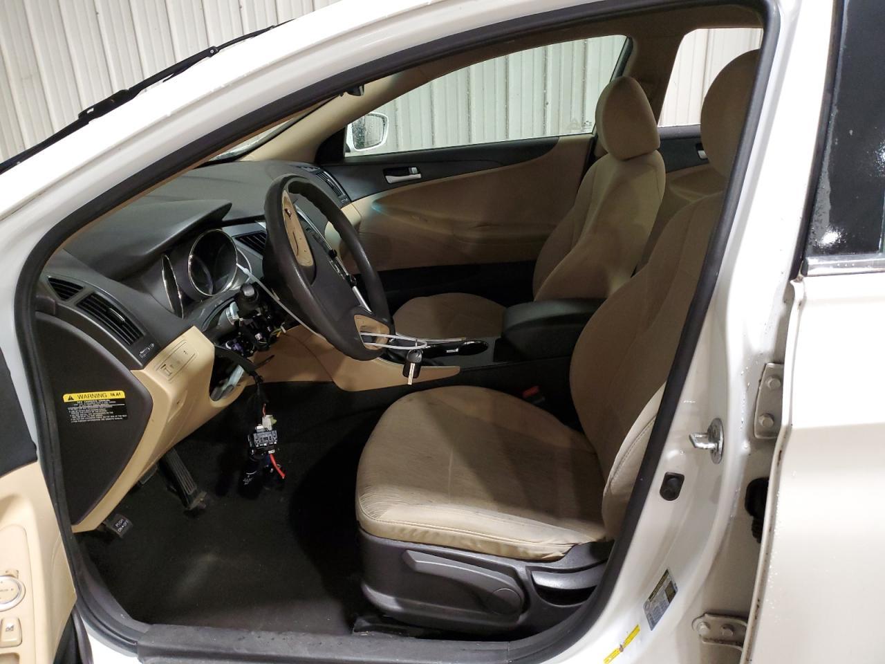 2013 HYUNDAI SONATA GLS - Image 7
