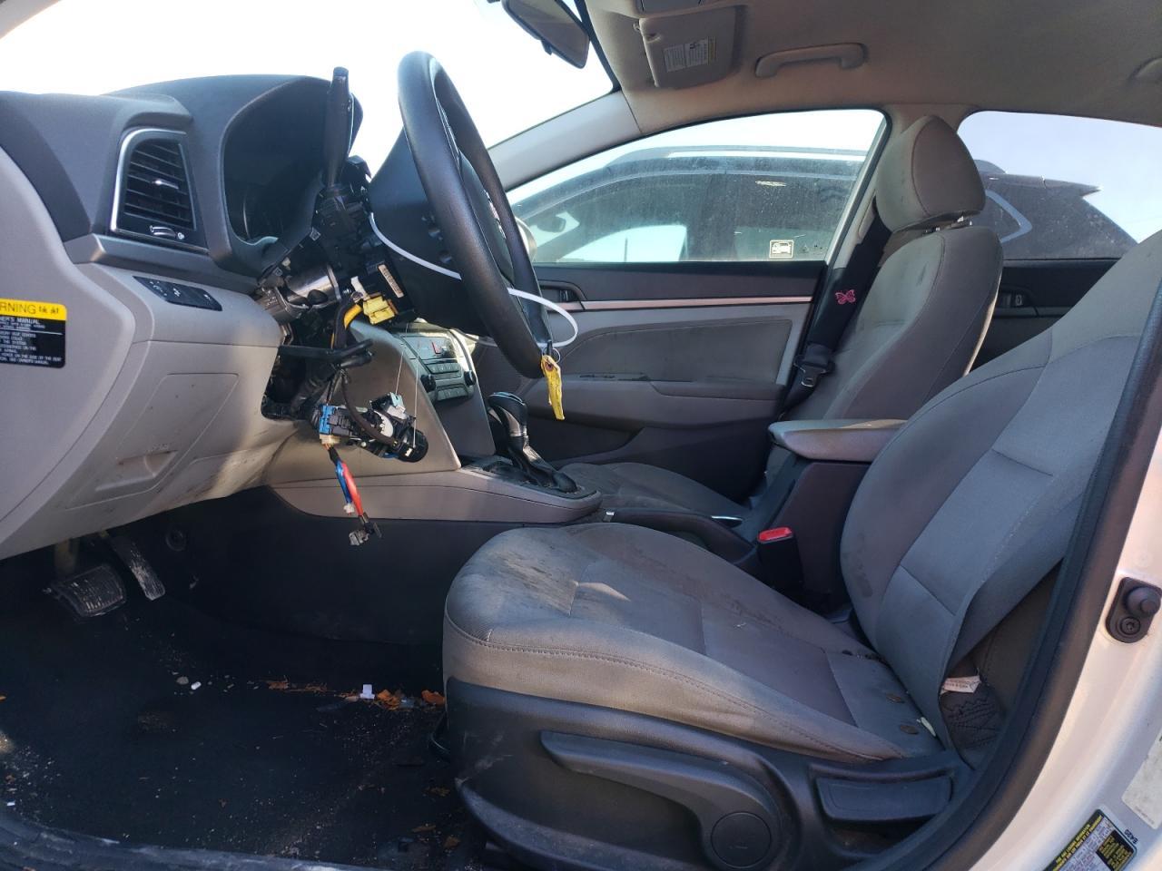 2018 HYUNDAI ELANTRA SE - Image 7