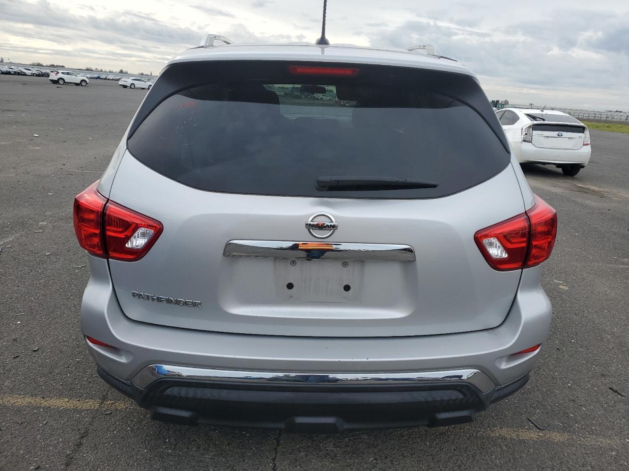 2017 NISSAN PATHFINDER - Image 6