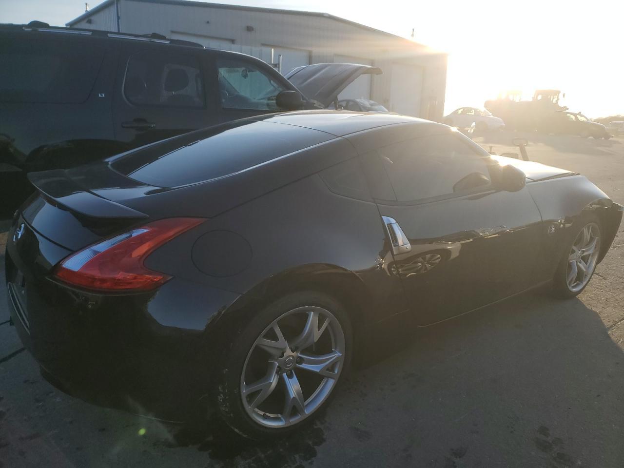 2012 NISSAN 370Z BASE - Фото 3