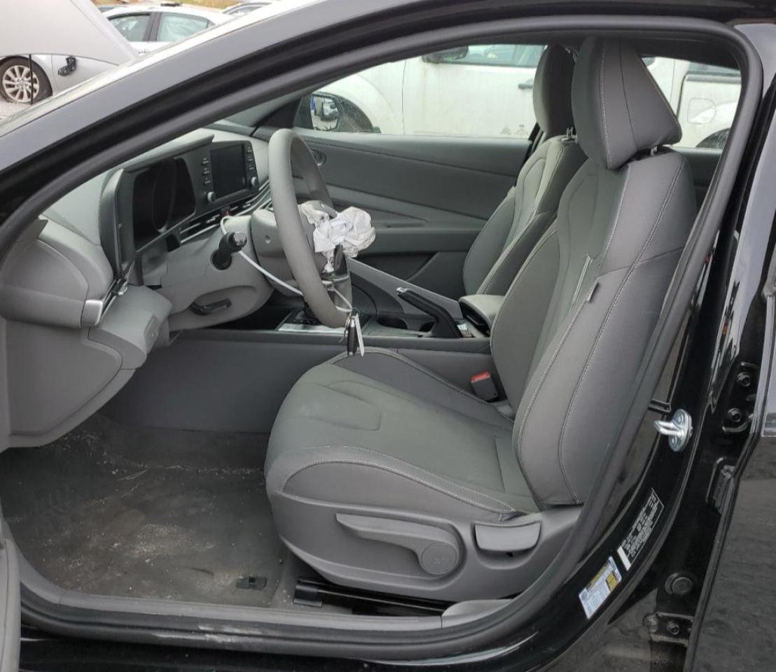 2023 HYUNDAI ELANTRA SE - Фото 7
