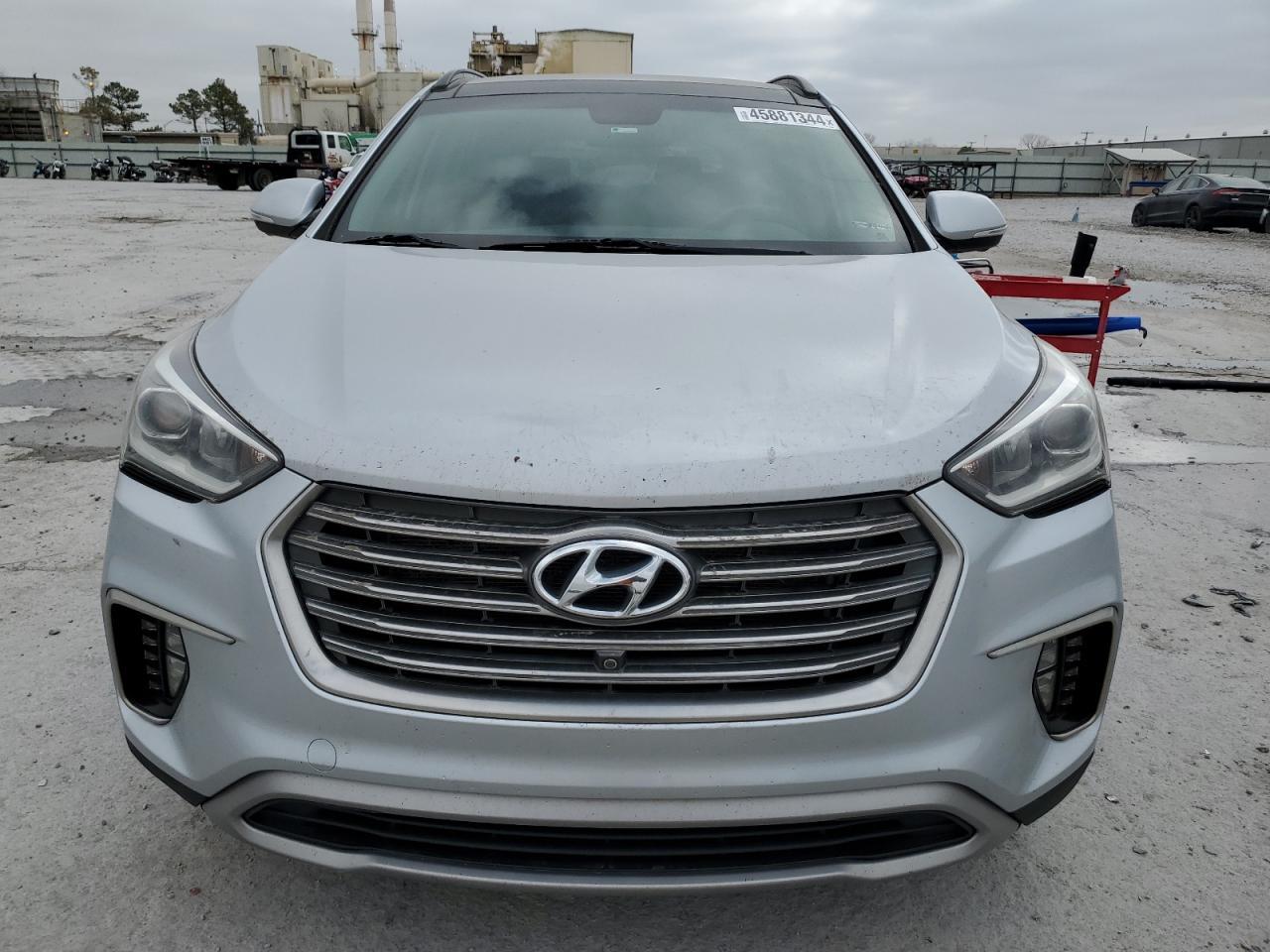 2017 HYUNDAI SANTA FE S - Image 5