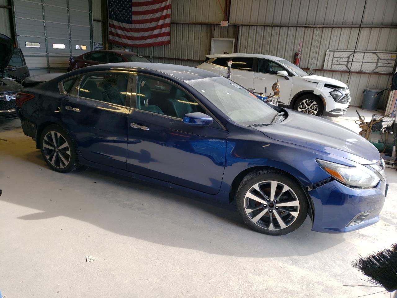 2017 NISSAN ALTIMA 2.5 - Фото 4