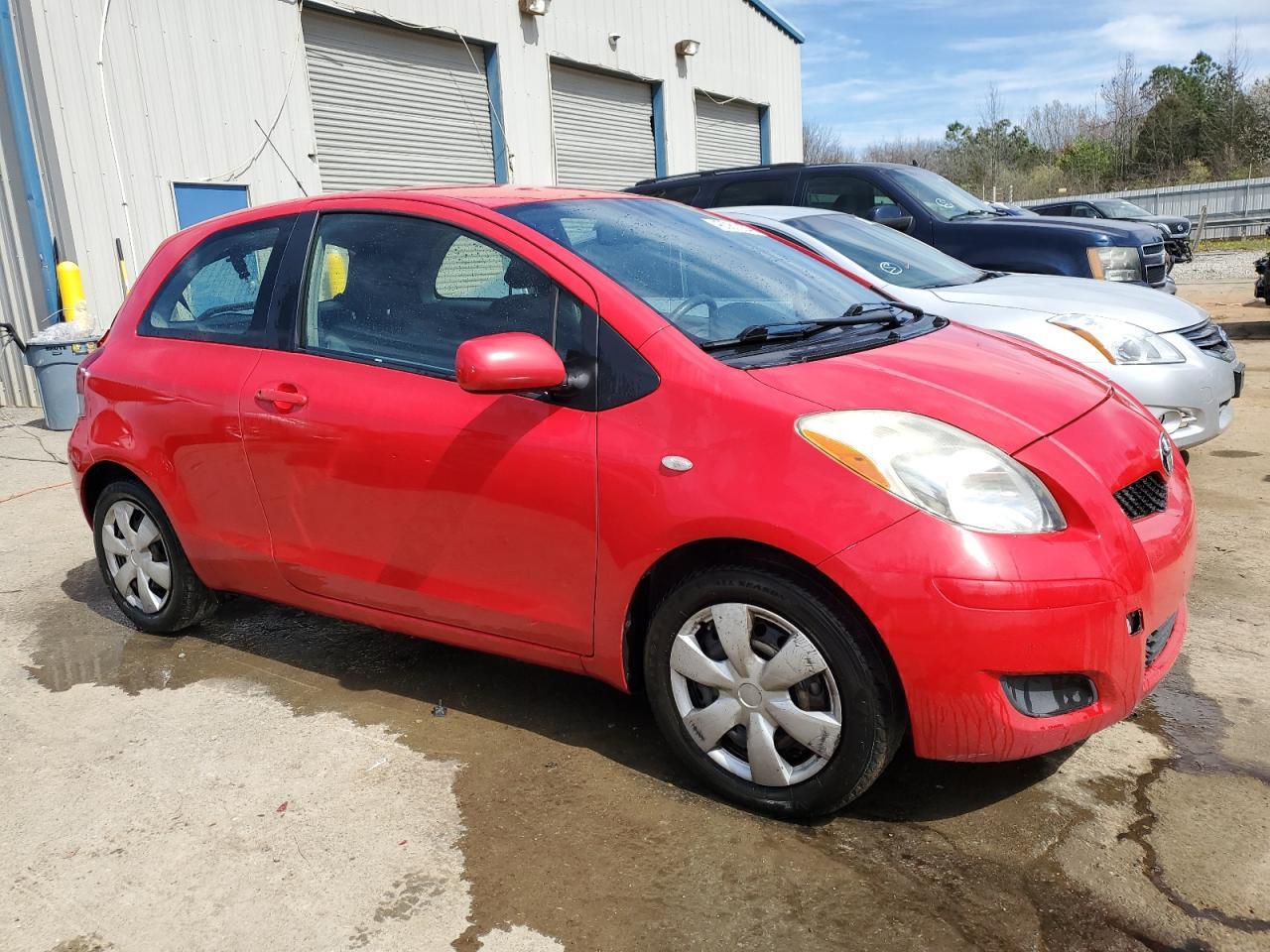 2011 TOYOTA YARIS - Фото 4