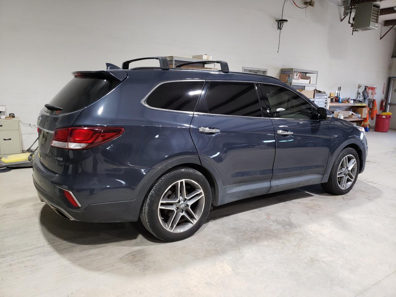 2017 HYUNDAI SANTA FE S - Image 3