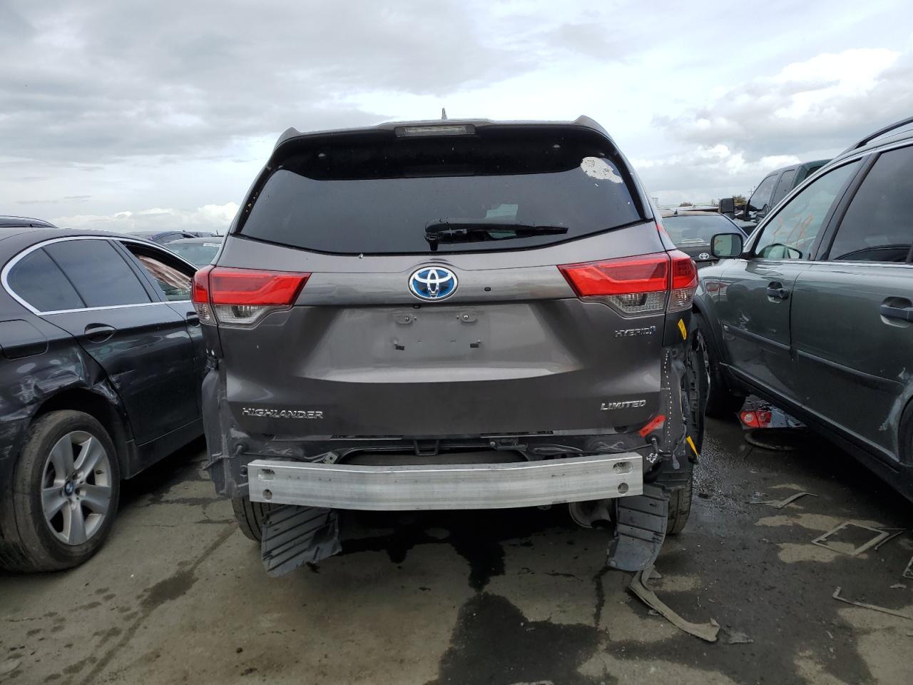 2019 TOYOTA HIGHLANDER - Image 6