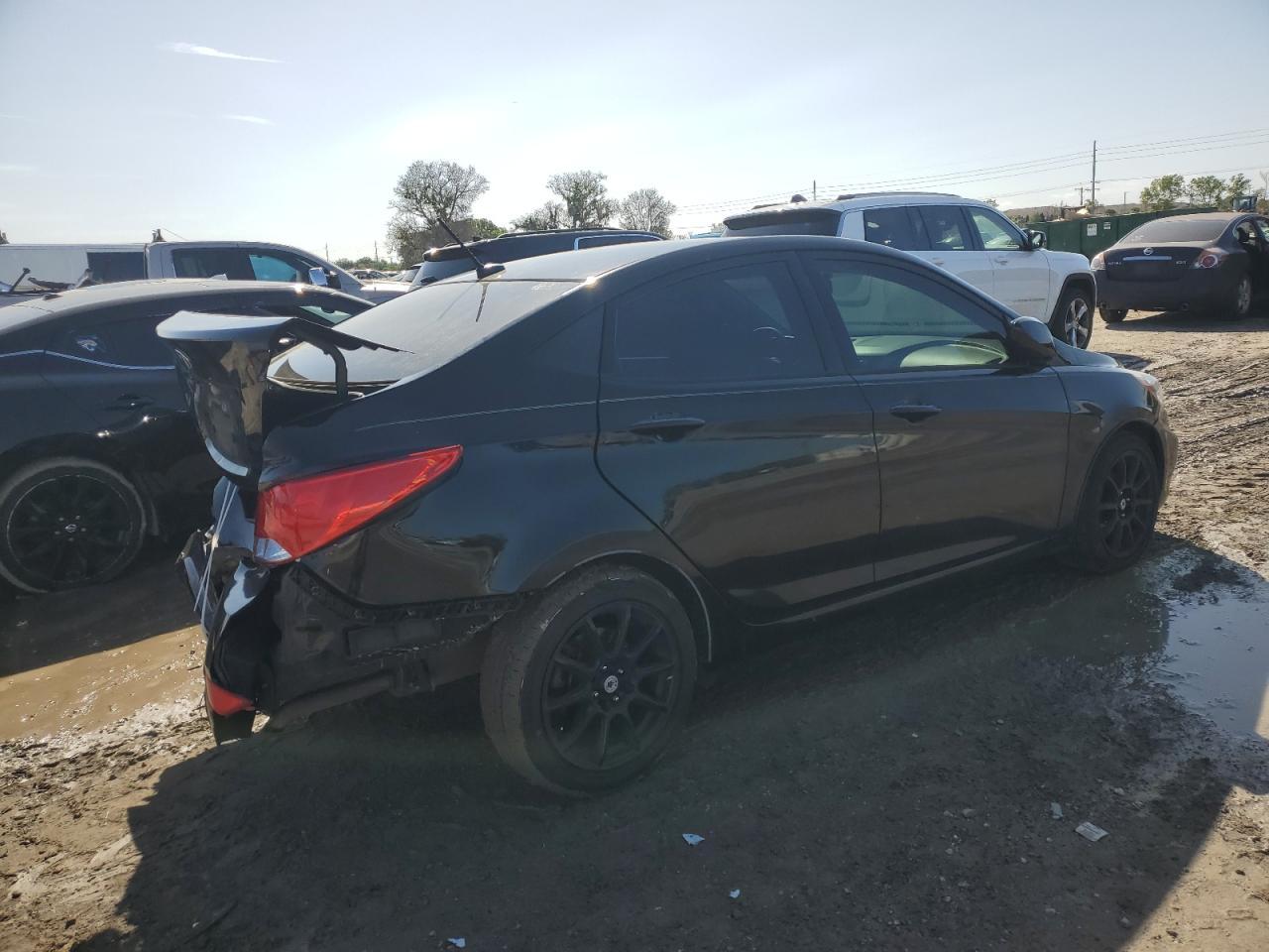 2017 HYUNDAI ACCENT SE - Фото 3