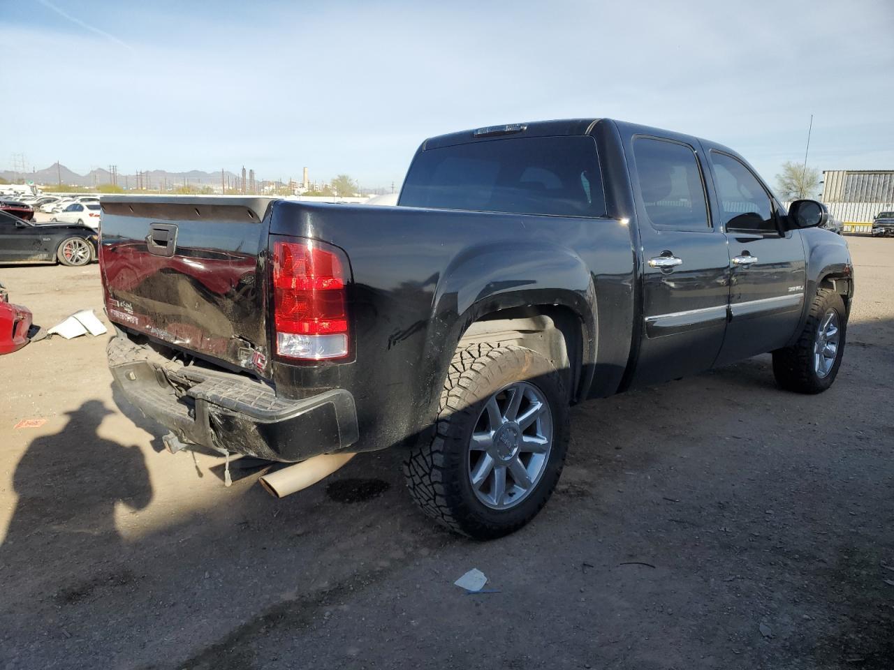 2011 GMC SIERRA K15 - Image 3