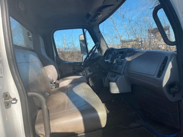 2014 Freightliner M2 106 Medium Duty - Image 5