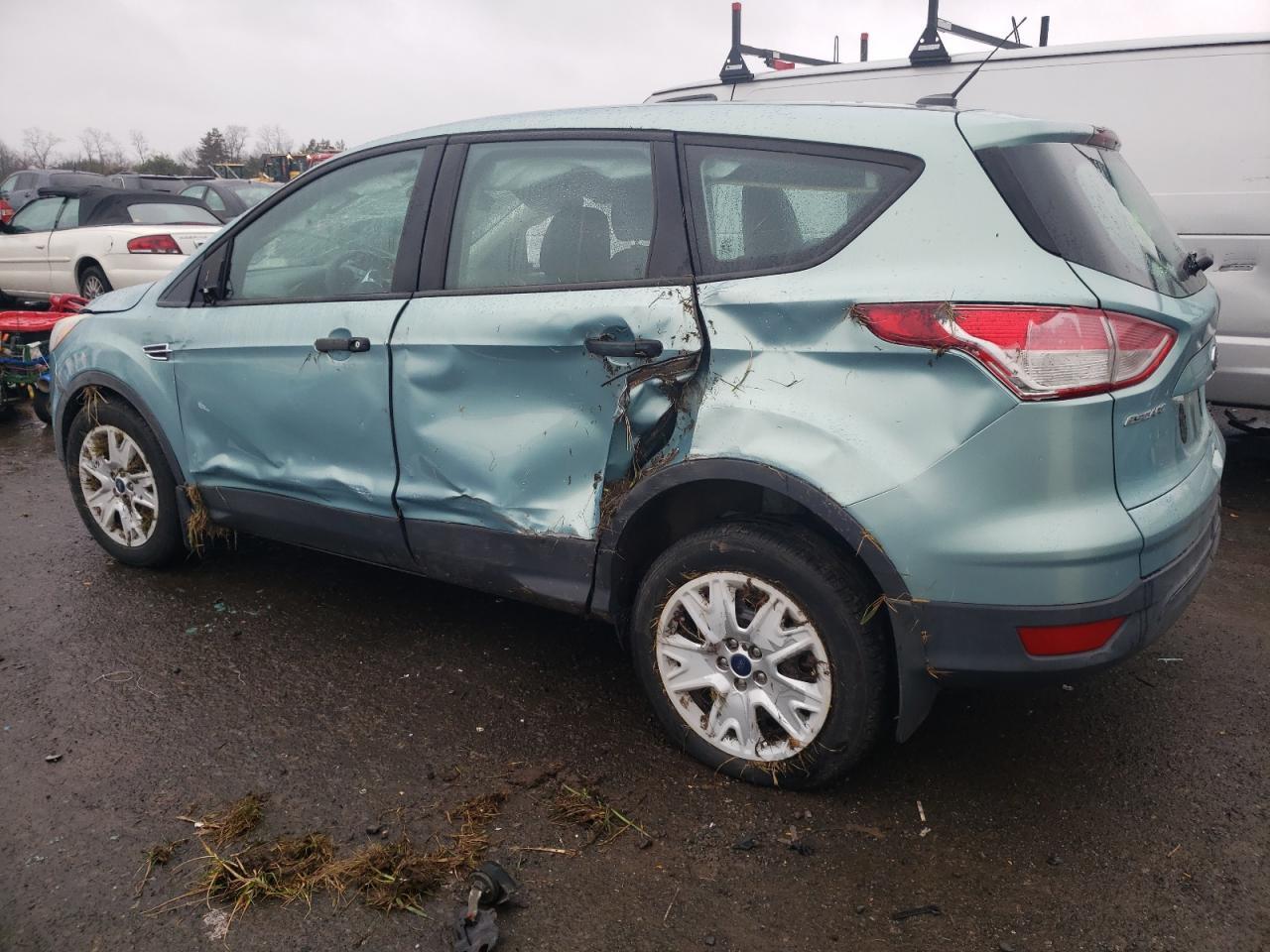 2013 FORD ESCAPE S - Image 2