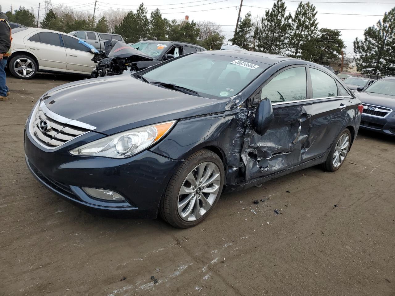 2013 HYUNDAI SONATA SE car image