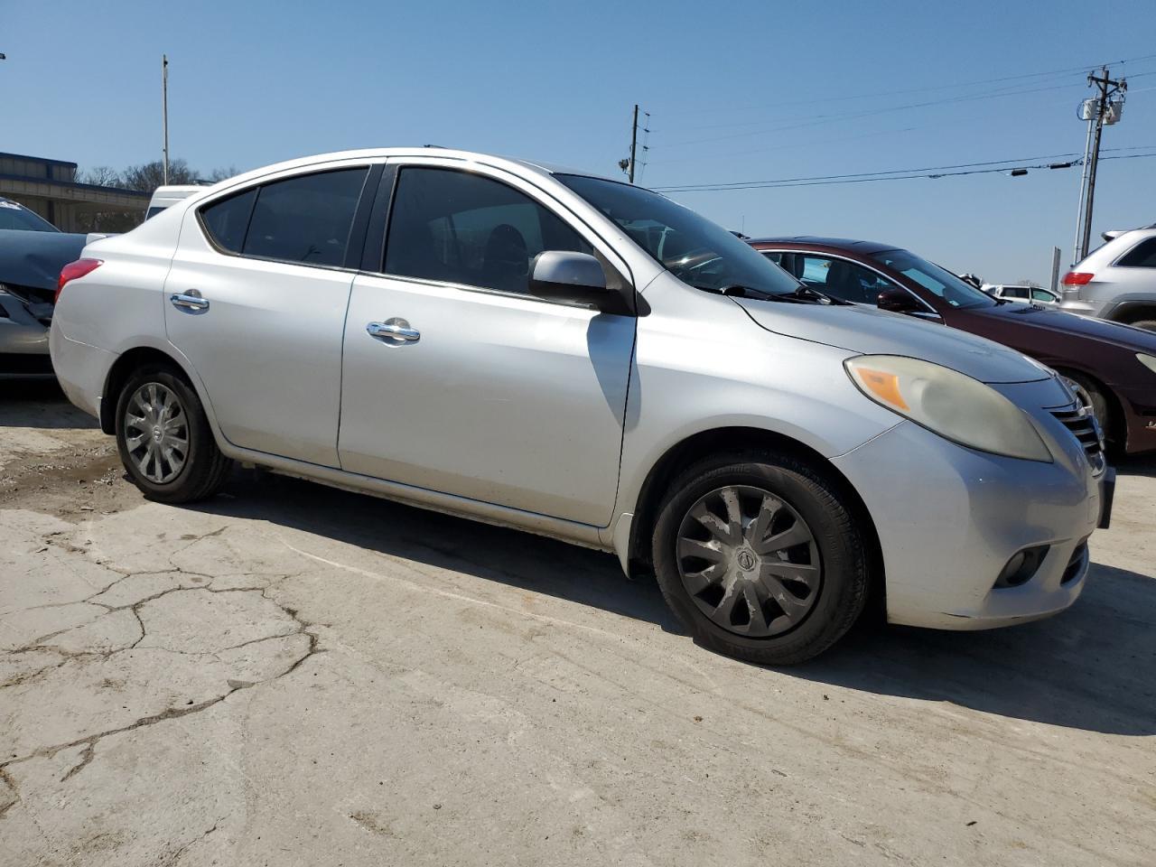 2014 NISSAN VERSA S - Фото 4