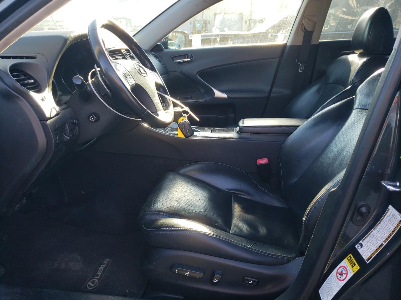 2011 LEXUS IS 250 - Фото 7