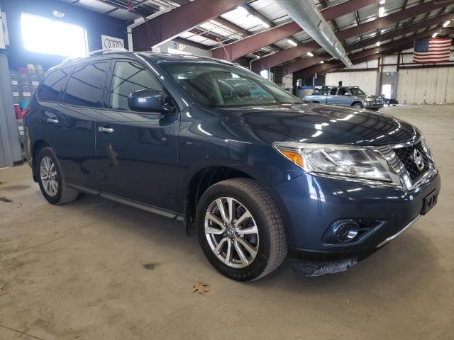 2014 Nissan Pathfinder S - Image 4