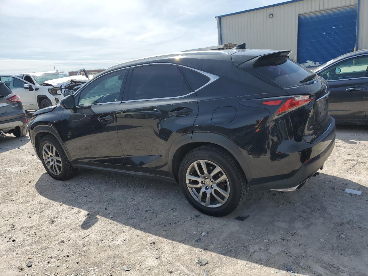 2015 LEXUS NX 200T - Фото 2