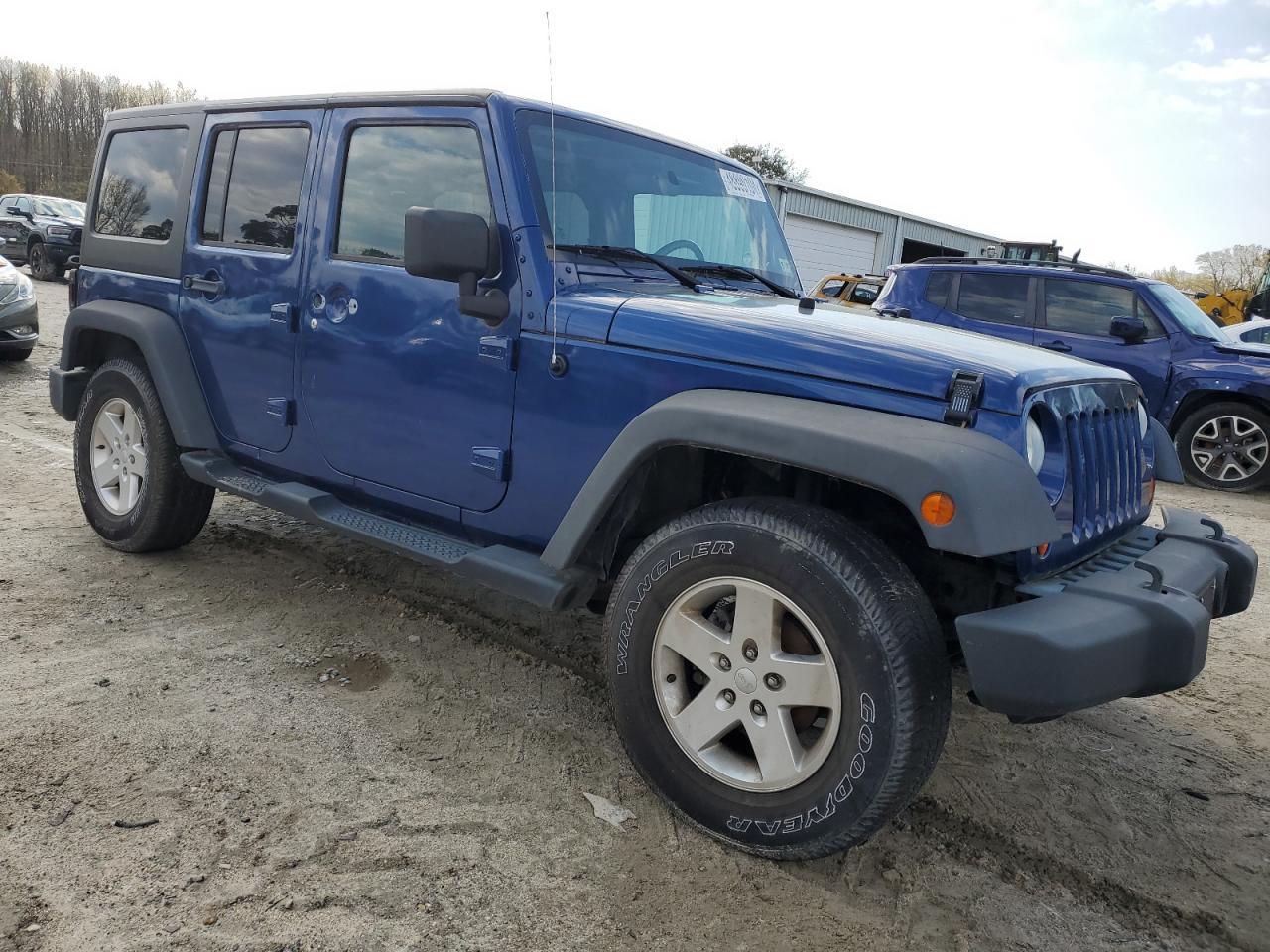 2010 JEEP WRANGLER U - Фото 4
