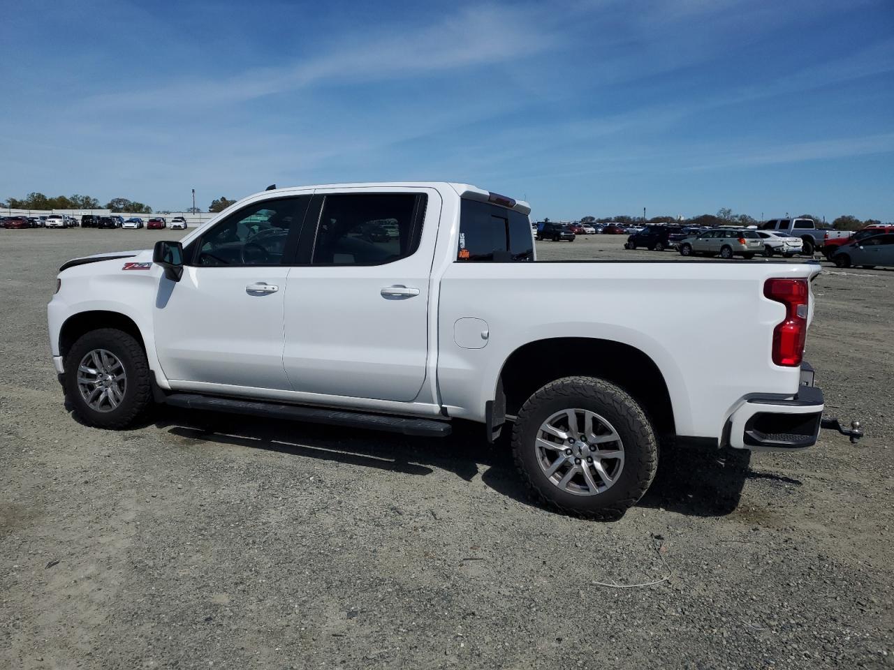 2020 CHEVROLET SILVERADO - Фото 2