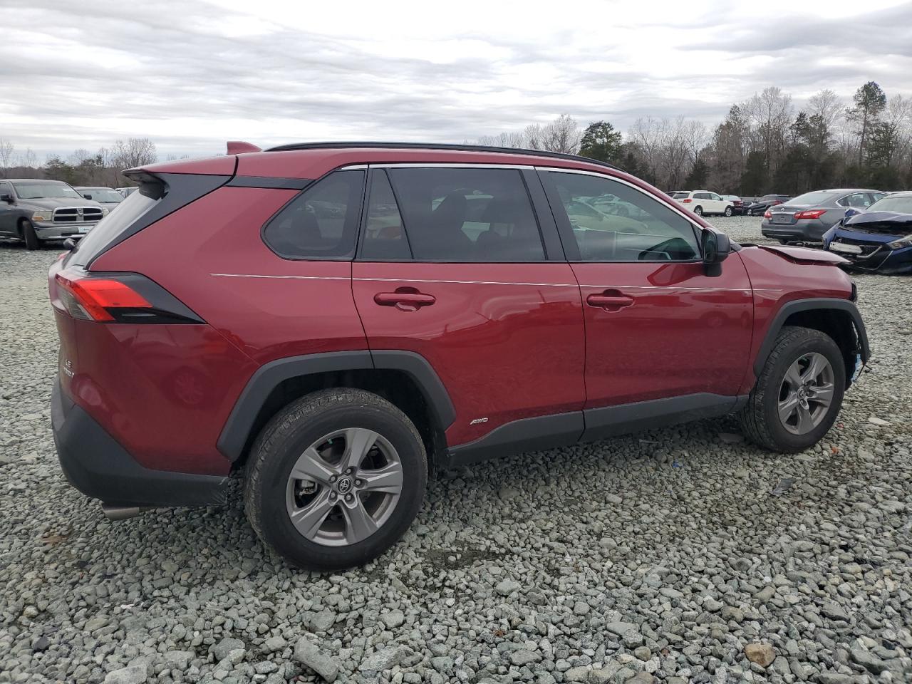 2023 TOYOTA RAV4 LE - Image 3