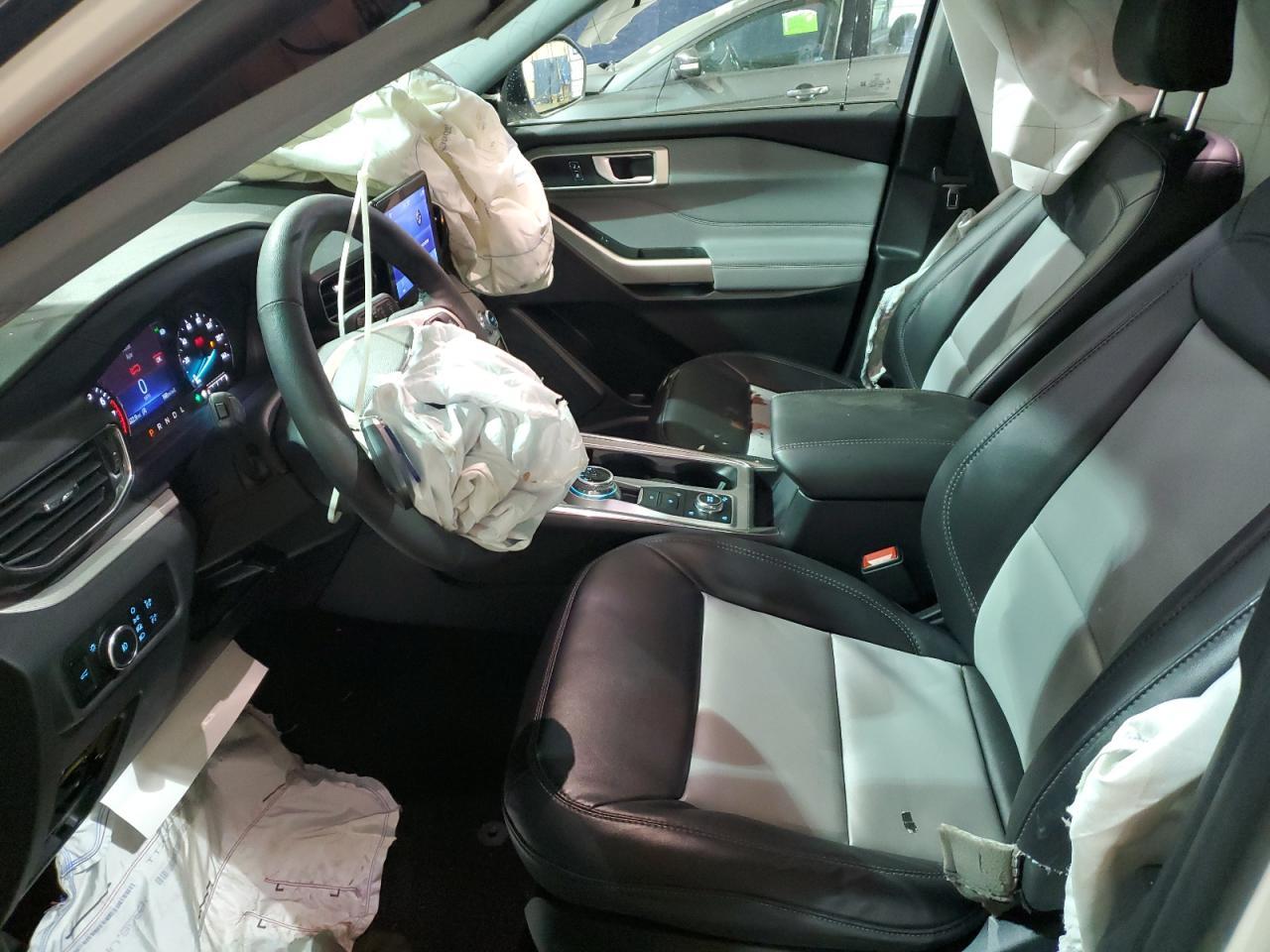 2023 FORD EXPLORER X - Фото 7