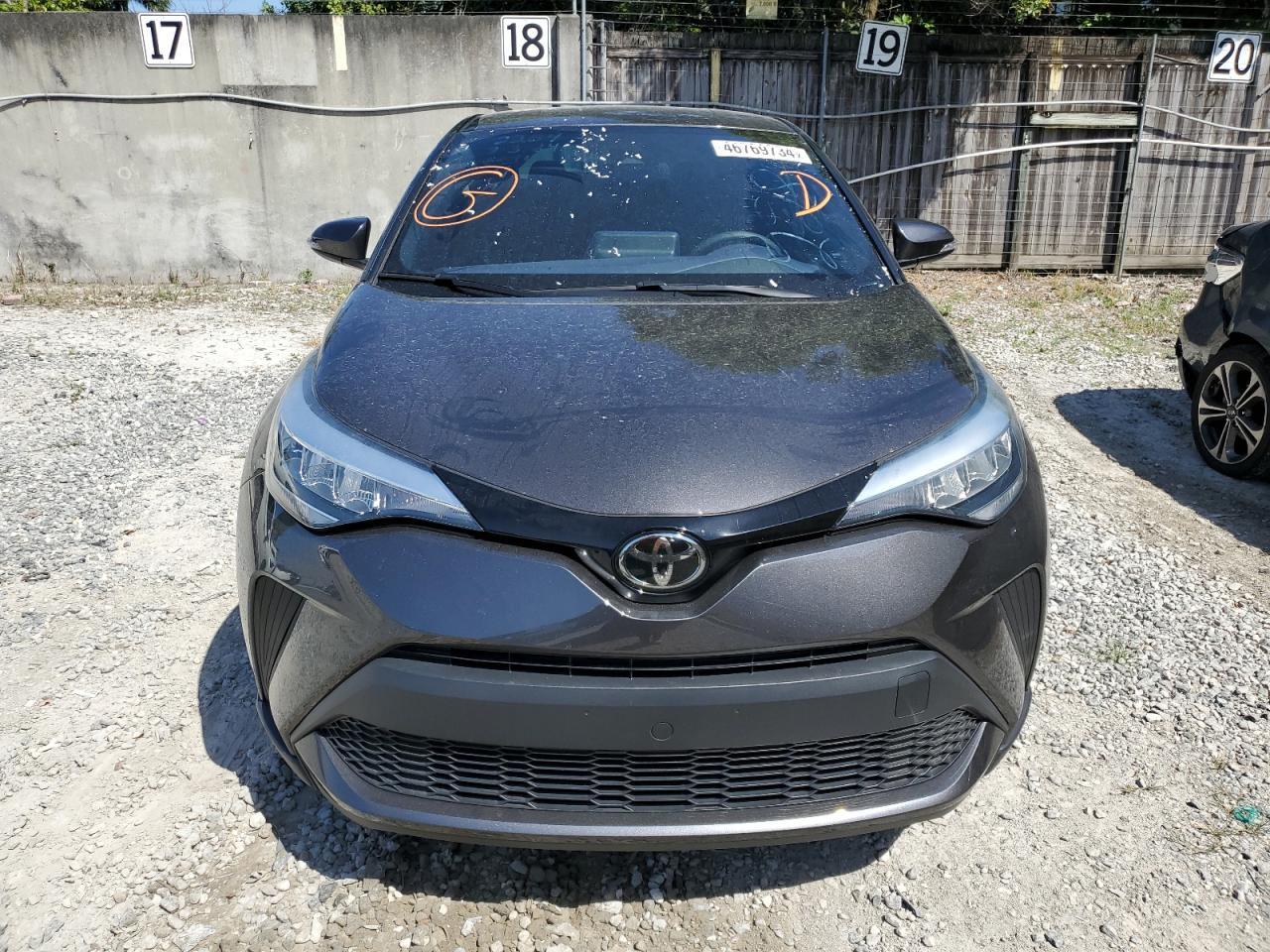 2021 TOYOTA C-HR XLE - Фото 5