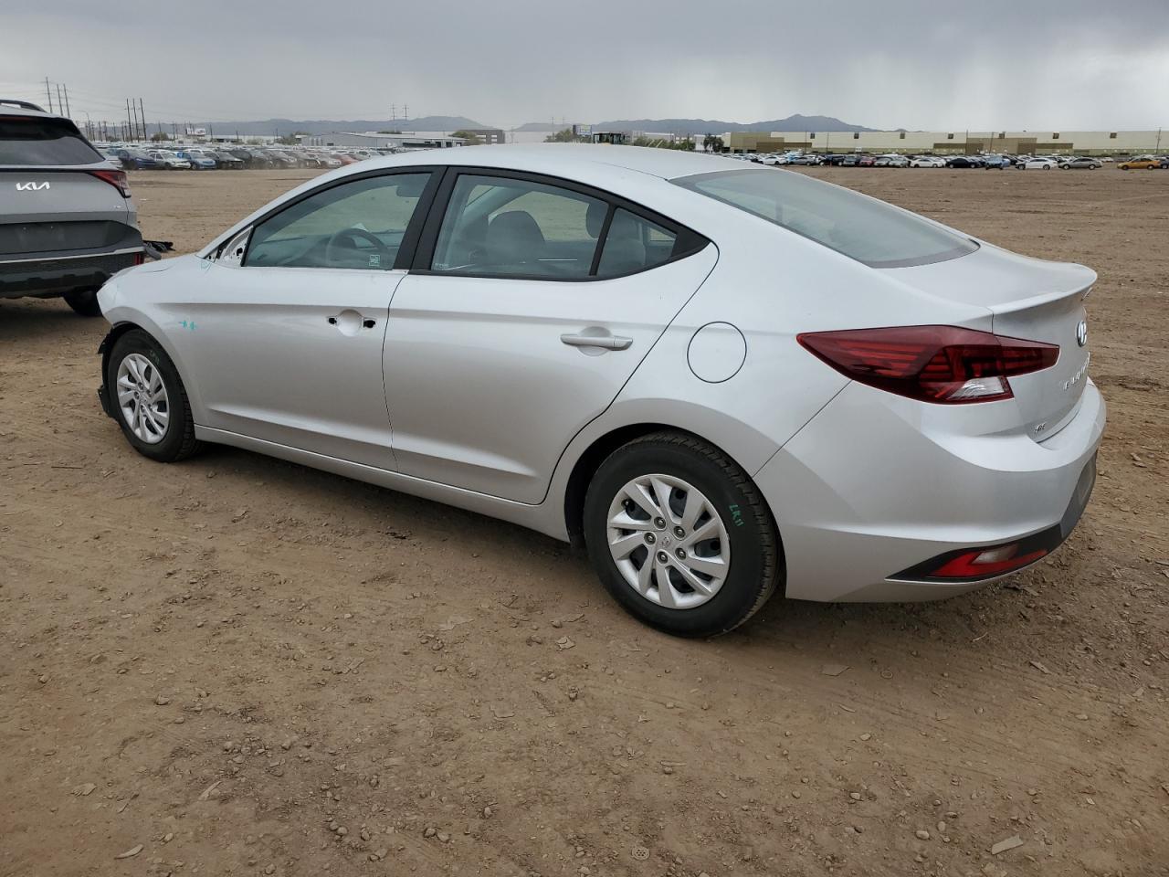 2019 HYUNDAI ELANTRA SE - Фото 2