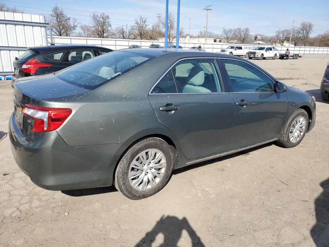 2013 TOYOTA CAMRY L - Image 3