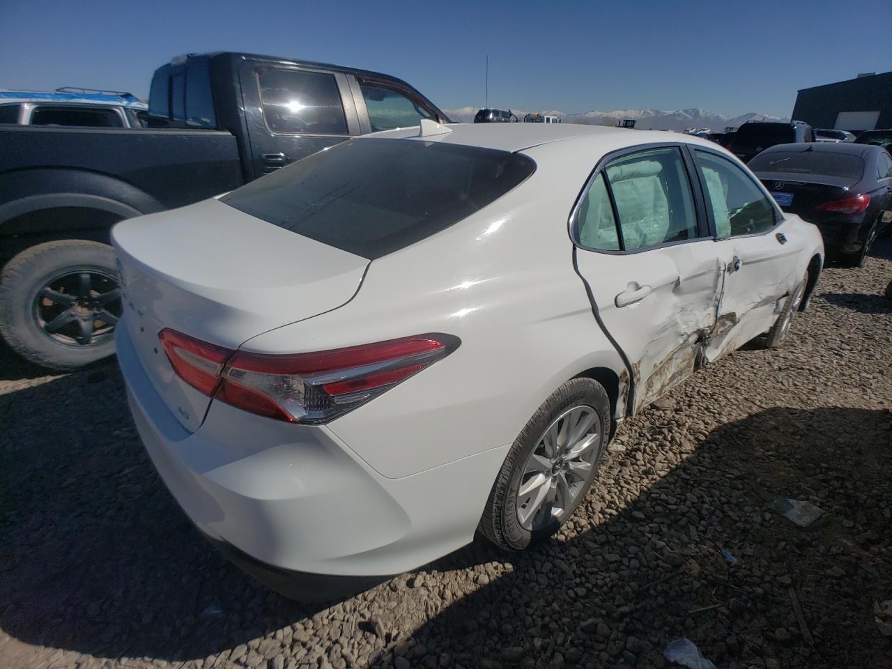 2019 TOYOTA CAMRY L - Image 3