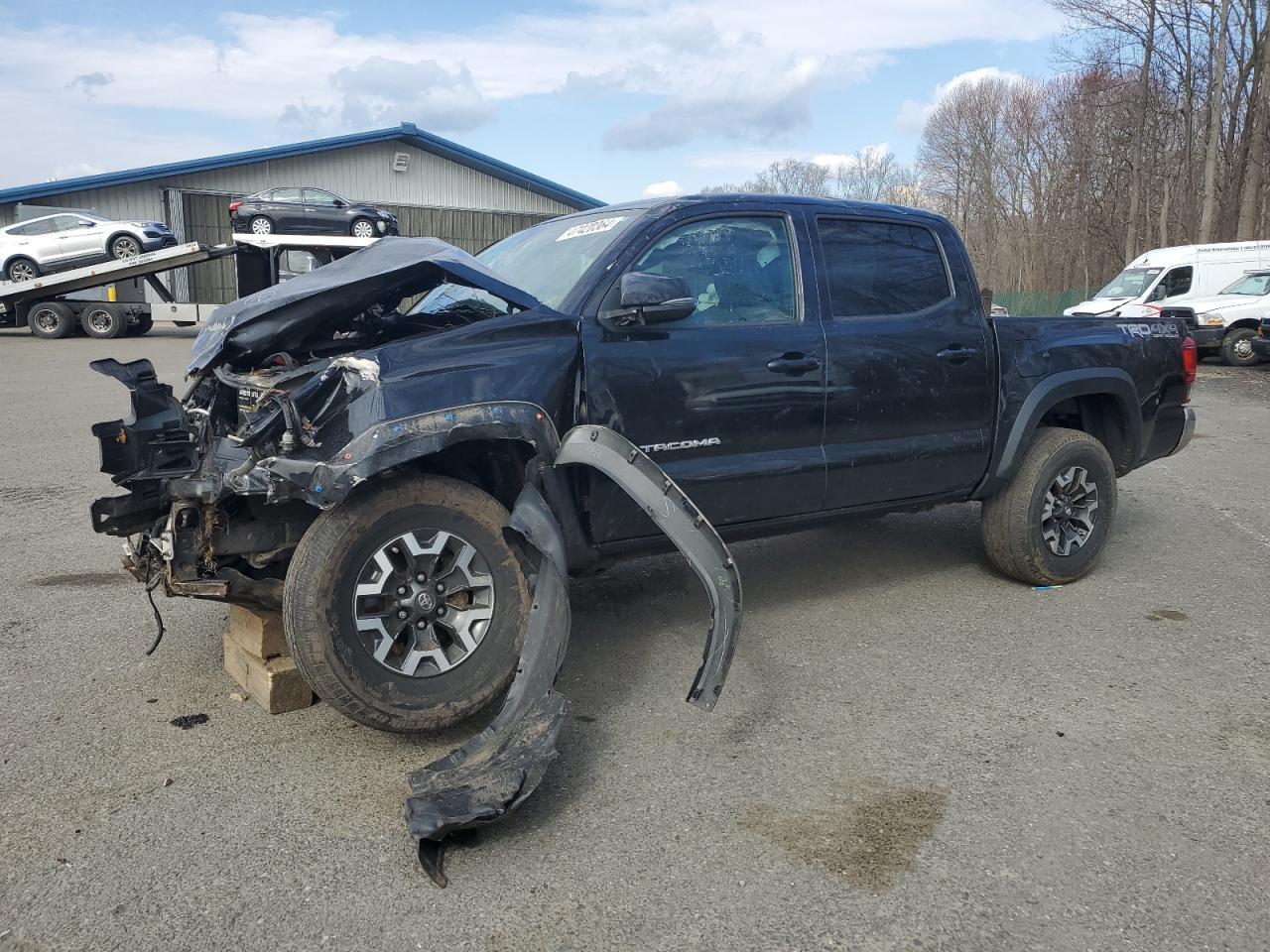 2019 TOYOTA TACOMA DOU