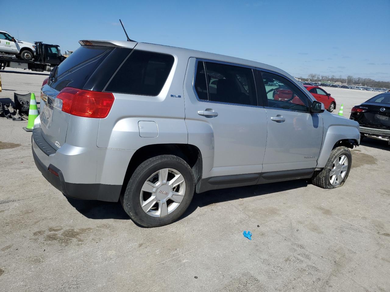 2014 GMC TERRAIN SL - Фото 3