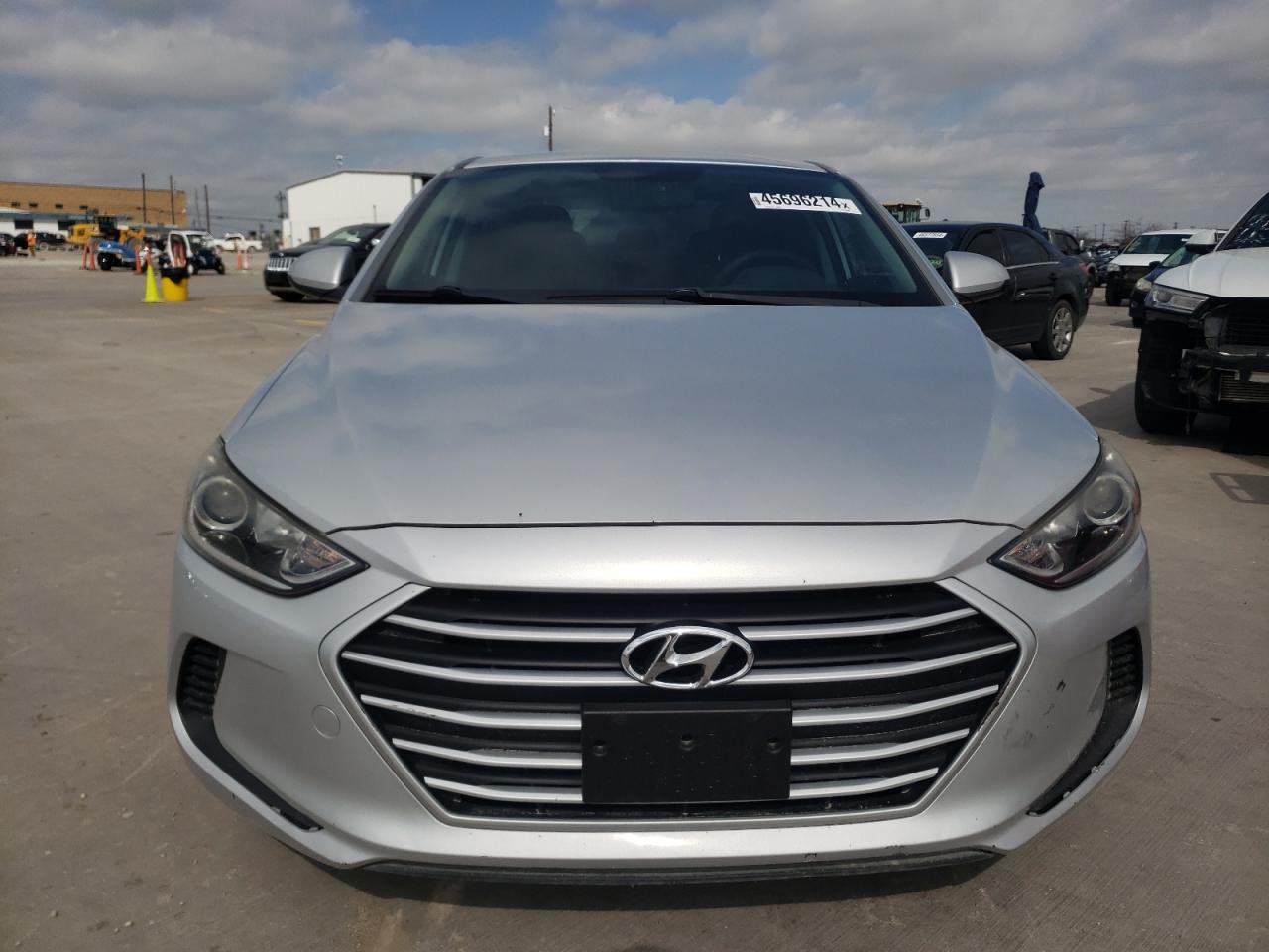 2018 HYUNDAI ELANTRA SE - Фото 5