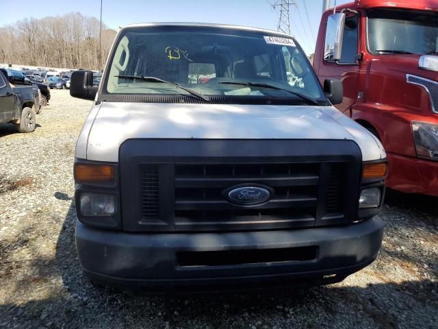 2010 Ford Econoline E350 Super Duty Wagon - Фото 5