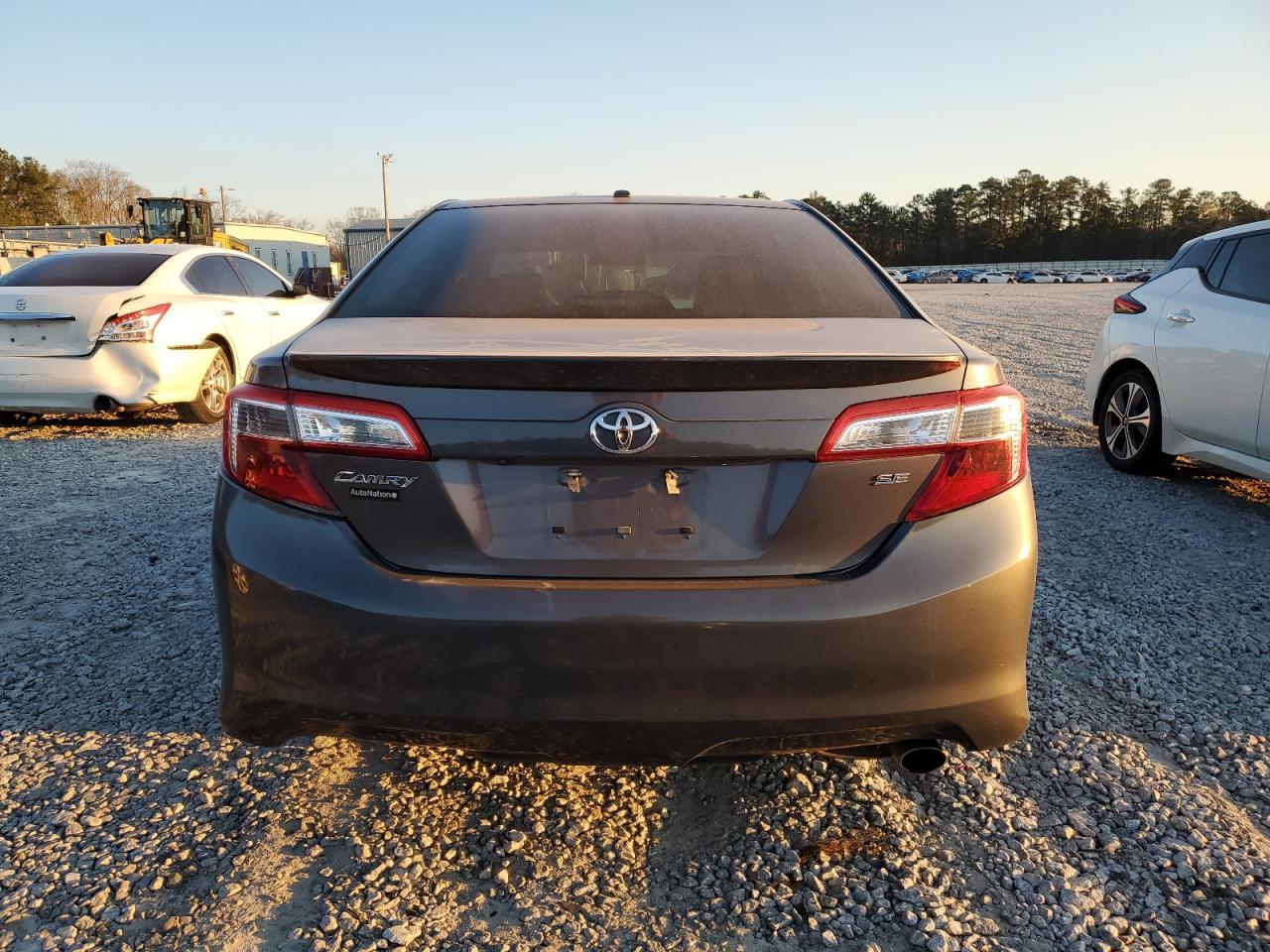 2014 TOYOTA CAMRY L - Image 6