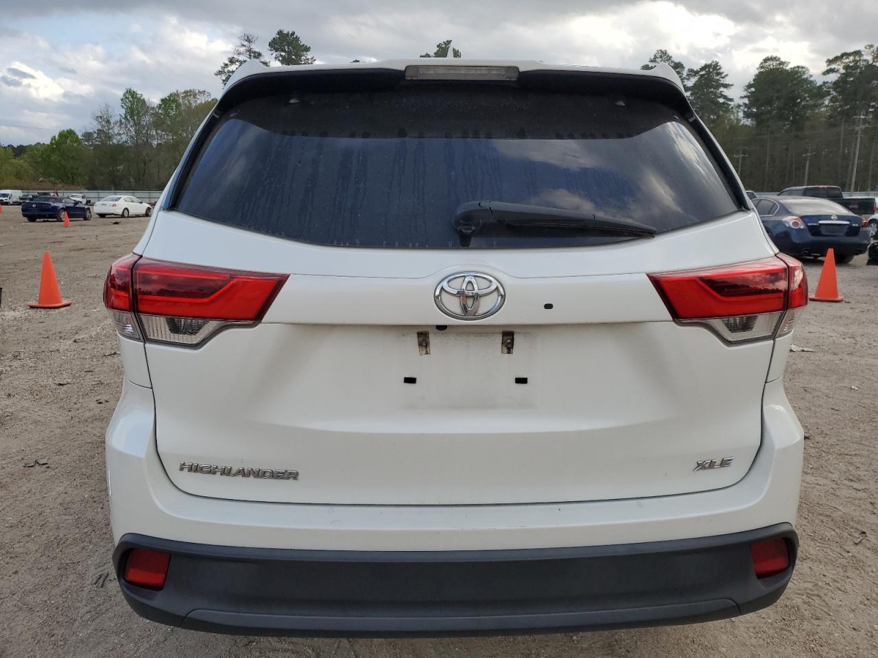 2018 TOYOTA HIGHLANDER - Фото 6