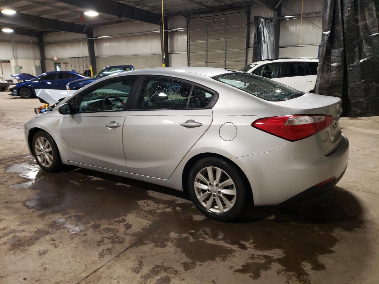 2015 KIA FORTE LX - Фото 2