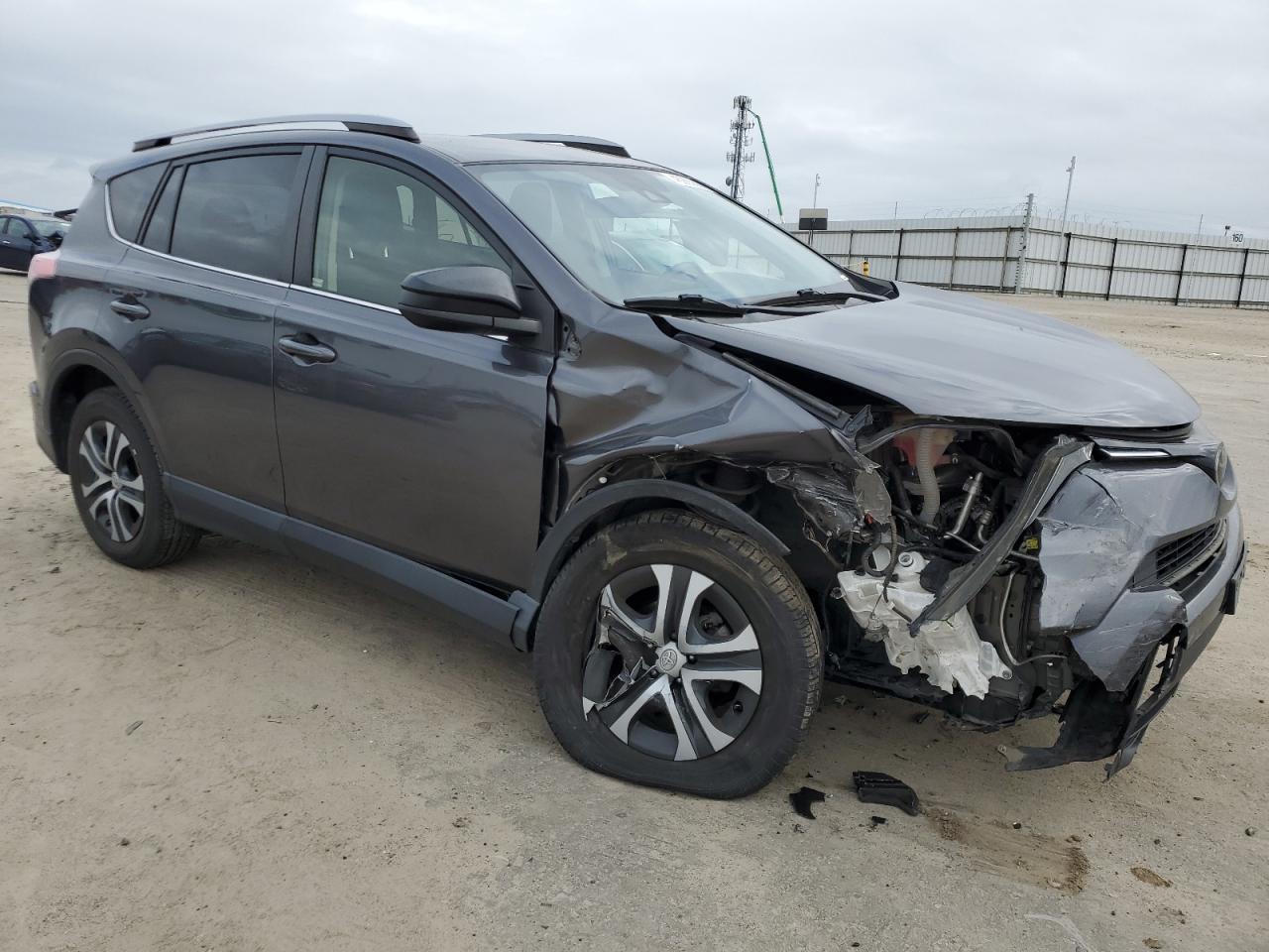 2018 TOYOTA RAV4 LE - Image 4