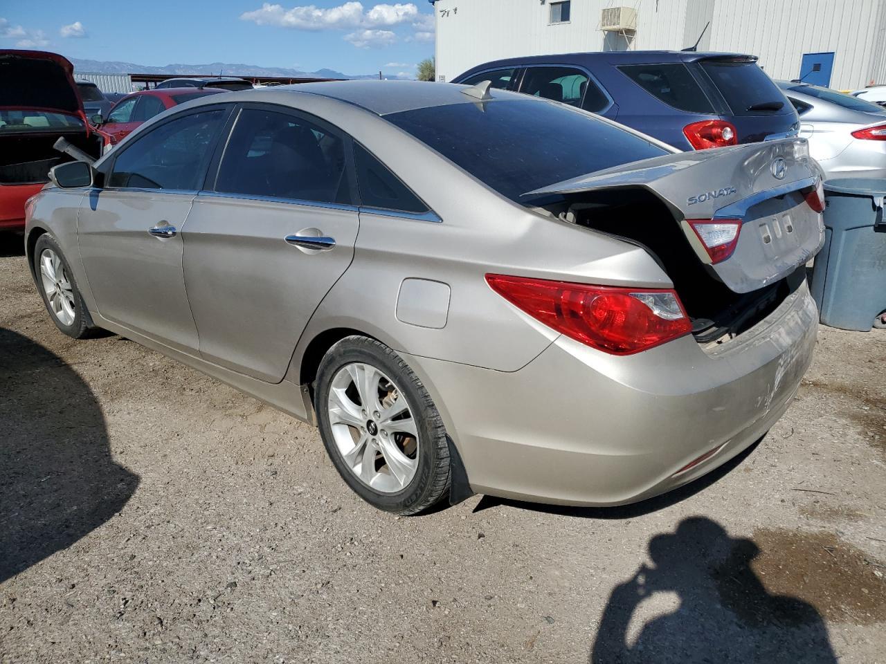 2011 HYUNDAI SONATA SE - Фото 2