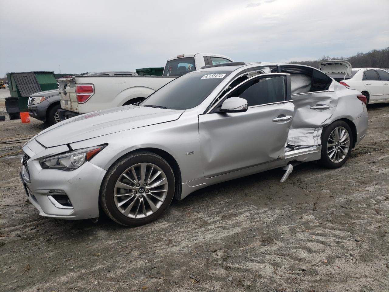 2018 INFINITI Q50 LUXE