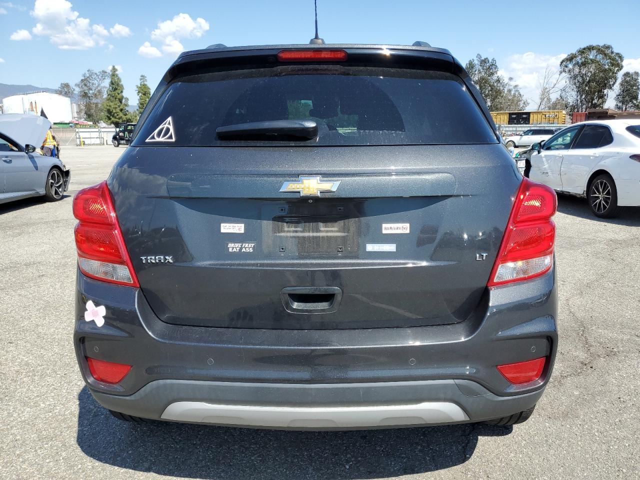 2018 CHEVROLET TRAX 1LT - Image 6
