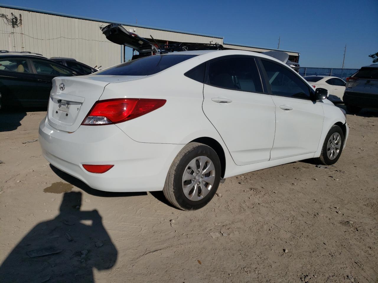 2017 HYUNDAI ACCENT SE - Image 3