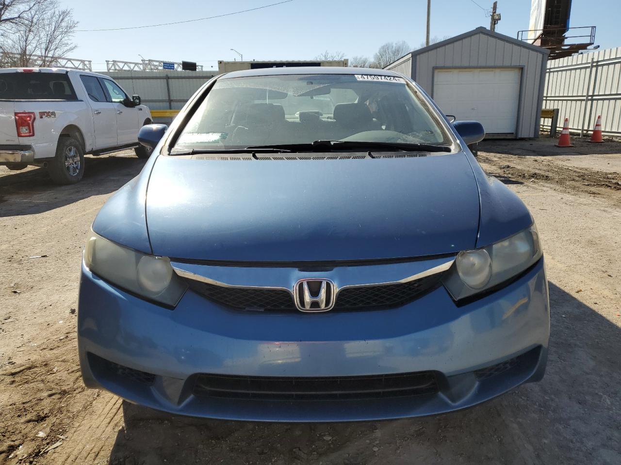 2011 HONDA CIVIC LX - Image 5