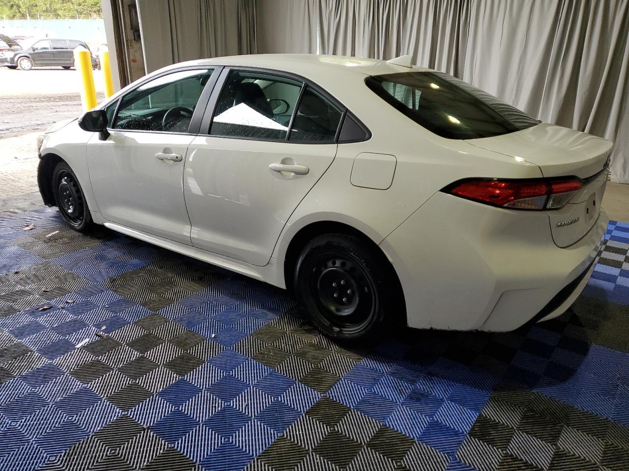 2022 TOYOTA COROLLA LE - Фото 2
