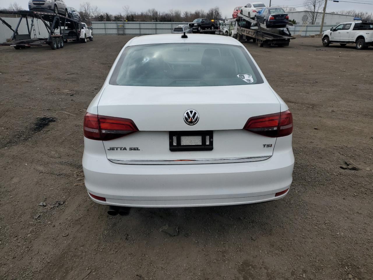 2017 VOLKSWAGEN JETTA SEL - Image 6