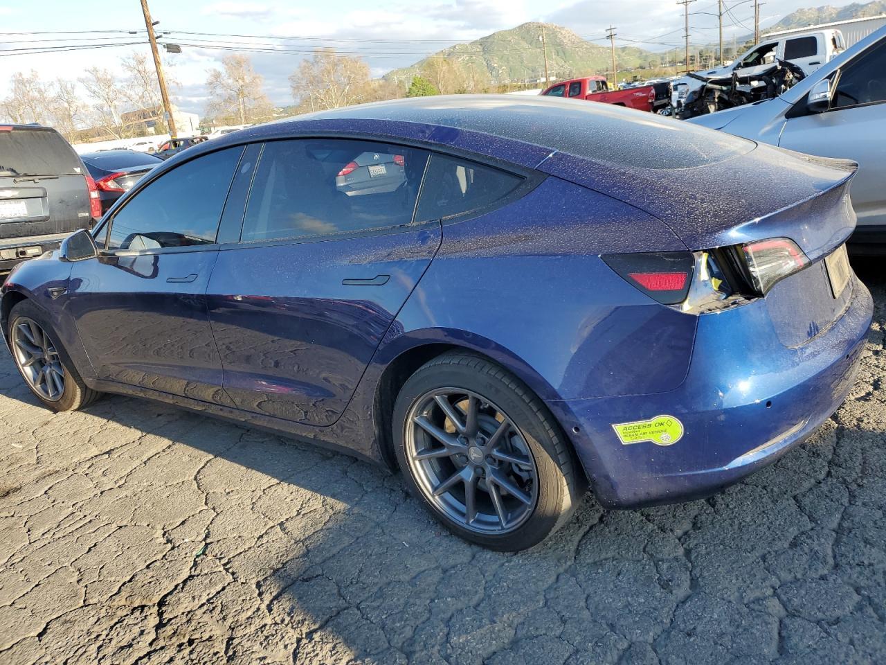 2022 TESLA MODEL 3 - Image 2