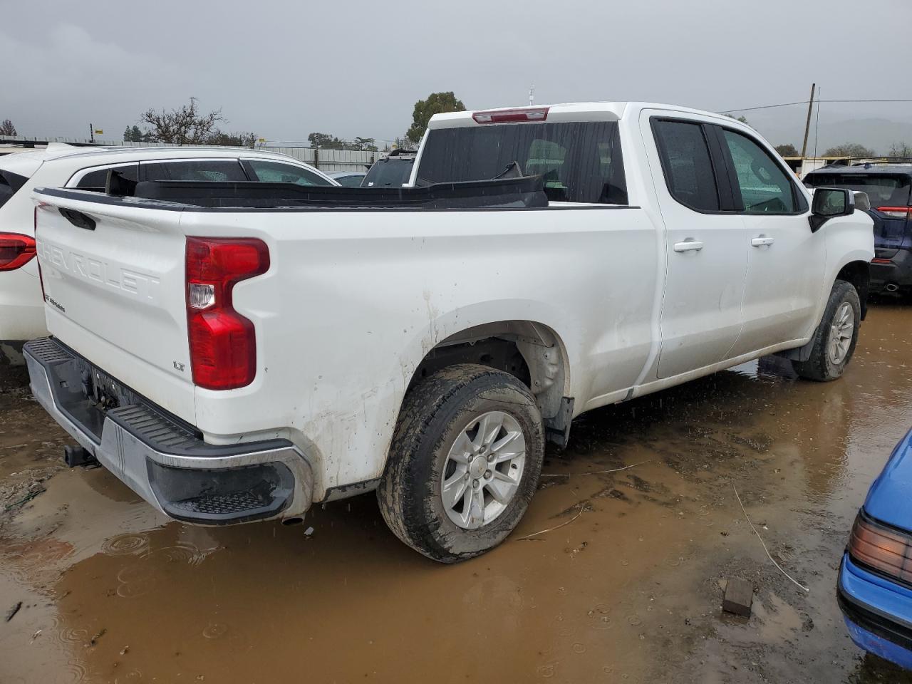 2021 CHEVROLET SILVERADO - Фото 3