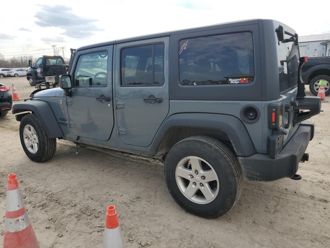 2015 JEEP WRANGLER U - Фото 2