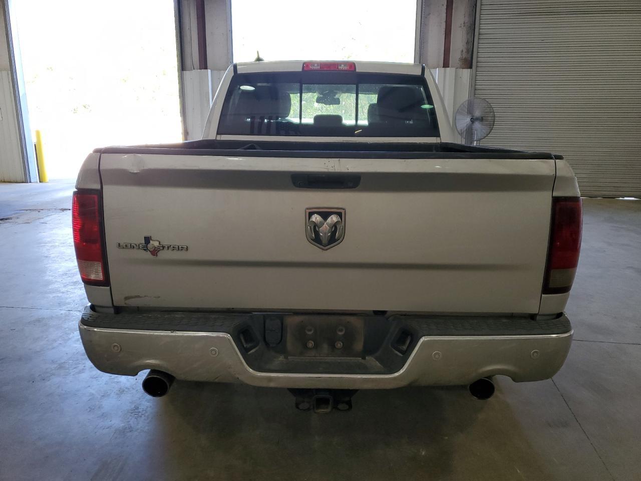 2014 RAM 1500 SLT - Image 6