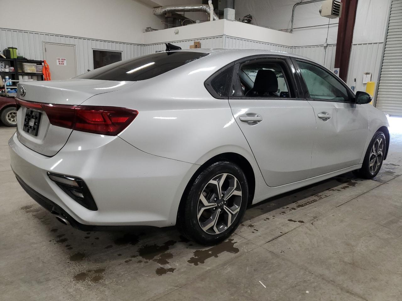 2020 KIA FORTE FE - Фото 3