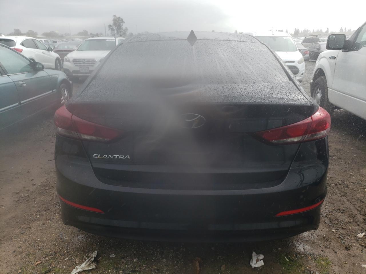 2018 HYUNDAI ELANTRA SE - Image 6