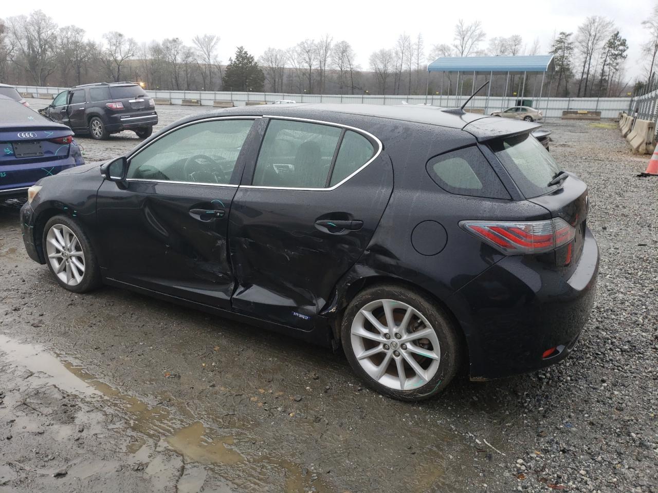 2013 LEXUS CT 200 - Image 2